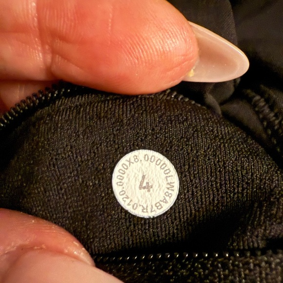 Lululemon Pace Rival Skirt Golf Tennis Pickleball 13”Black Sz4 Rare Release 2015 - Picture 11 of 11